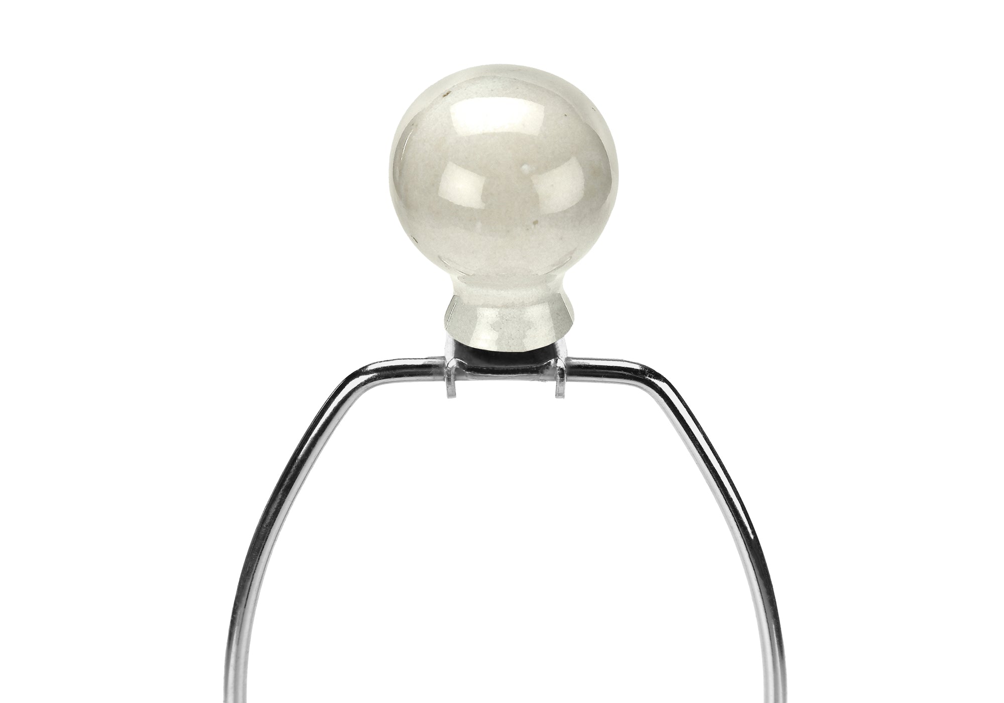 ÉCLAIRAGE - LAMPE DE TABLE 31"H CÉRAMIQUE CRÈME / ABAT-JOUR BEIGE