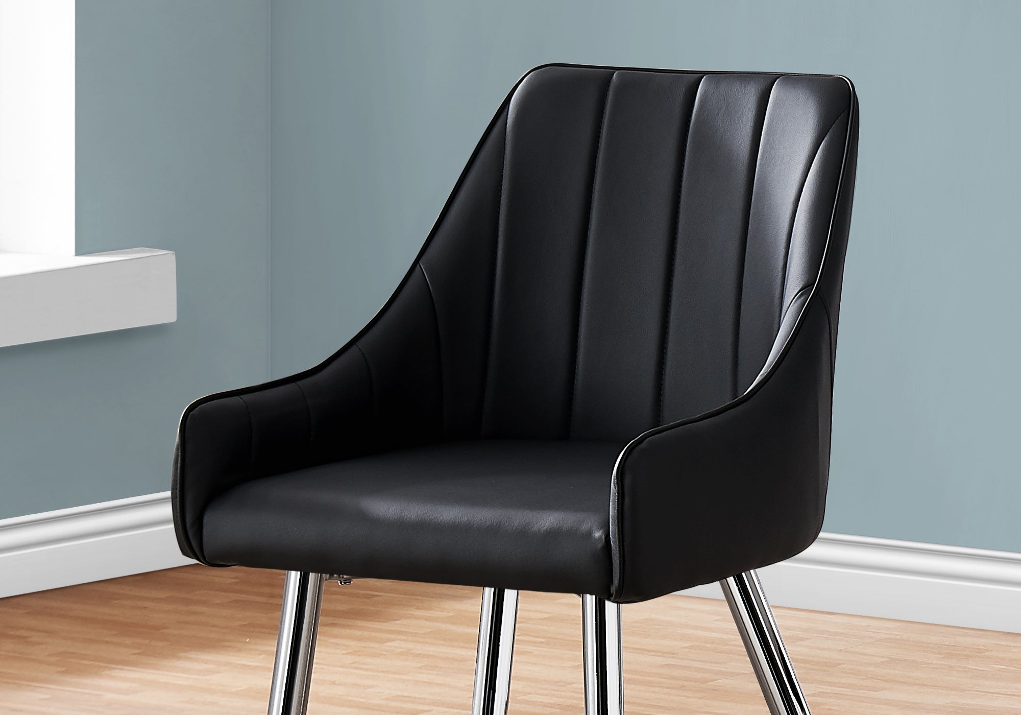 CHAISE DE SALLE A MANGER - 2PCS / 33"H / SIMILI-CUIR NOIR / CHROME