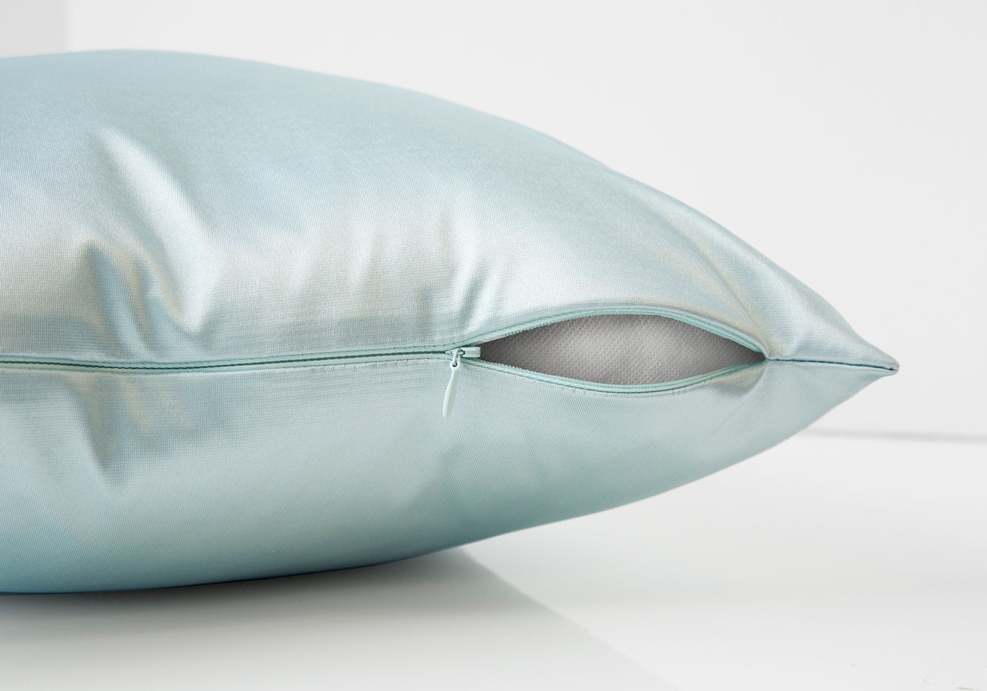 COUSSIN - 18"X 18" / SATIN MENTHE / 2PCS