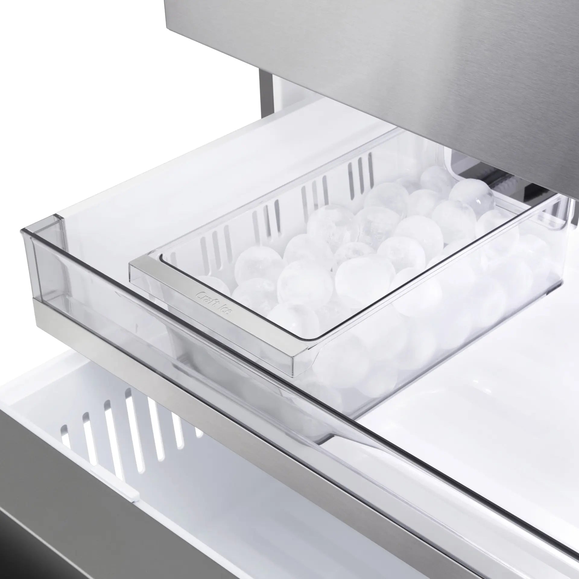 Réfrigérateur LG 29 pi³ à 4 portes avec machine à glaçons Craft Ice™ convertible