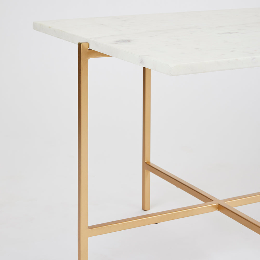 Table basse avec plateau en marbre blanc Ida : cadre doré
