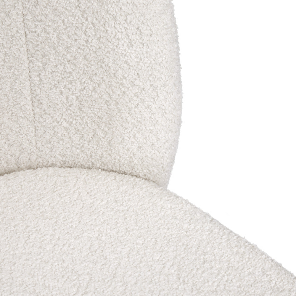 Chaise de salle à manger Fortina : tissu en fourrure blanche avec pieds dorés