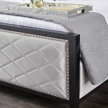 Lit Diamond : Velours Gris pour une Chambre Élégante et Confortable