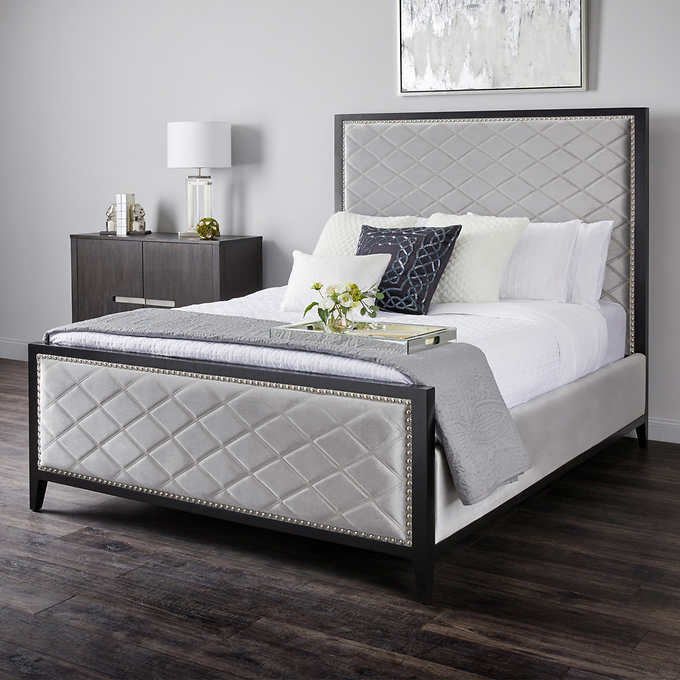 Lit Diamond : Velours Gris pour une Chambre Élégante et Confortable