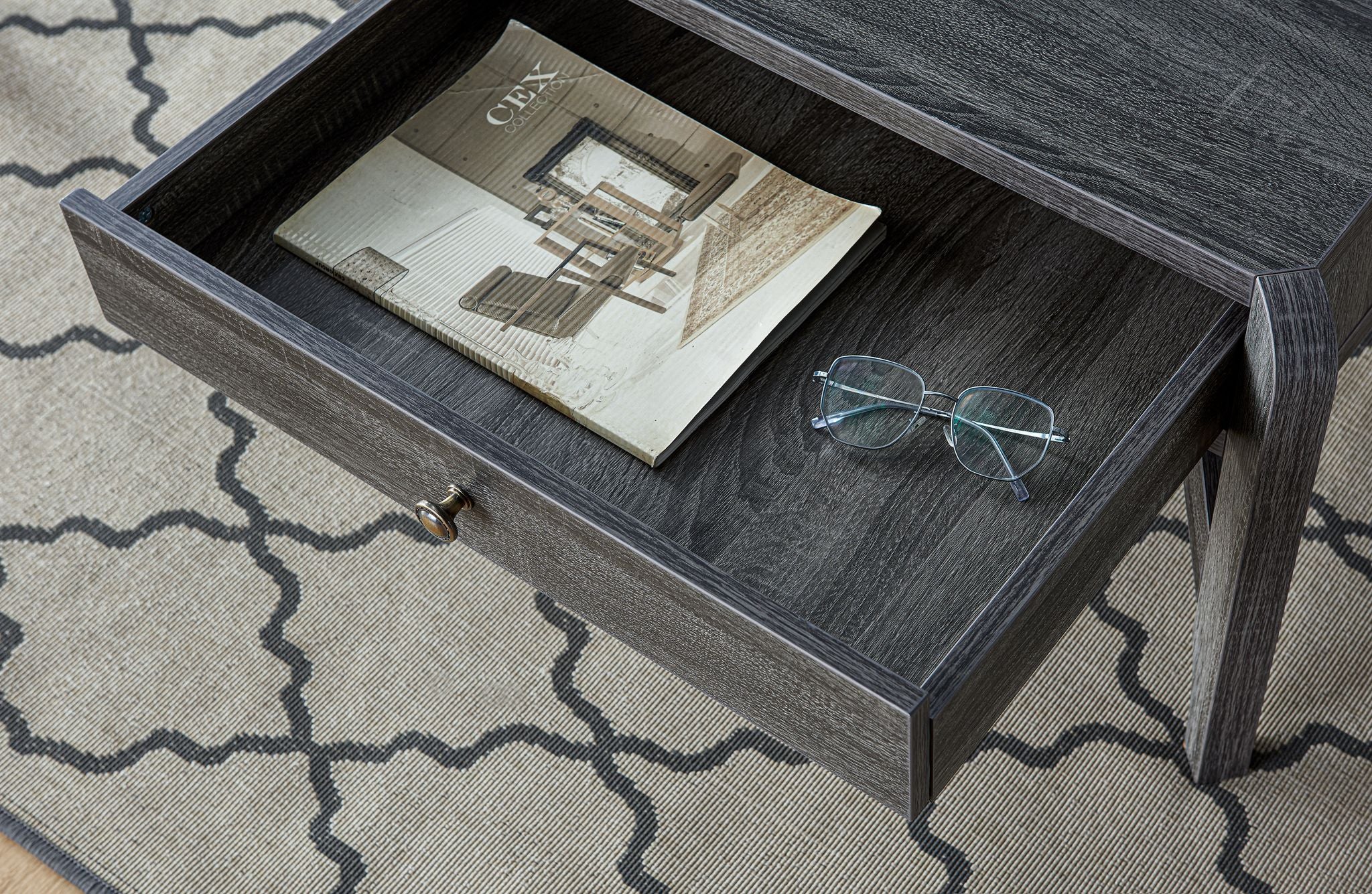 TABLE BASSE - GRIS ( Meuble Mtl )