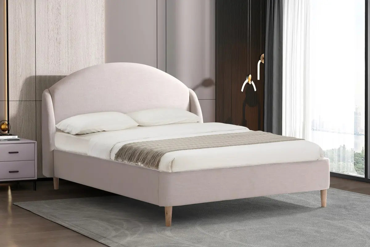 Lit King rembourré Mason | Tissu beige et tête de lit à ailes