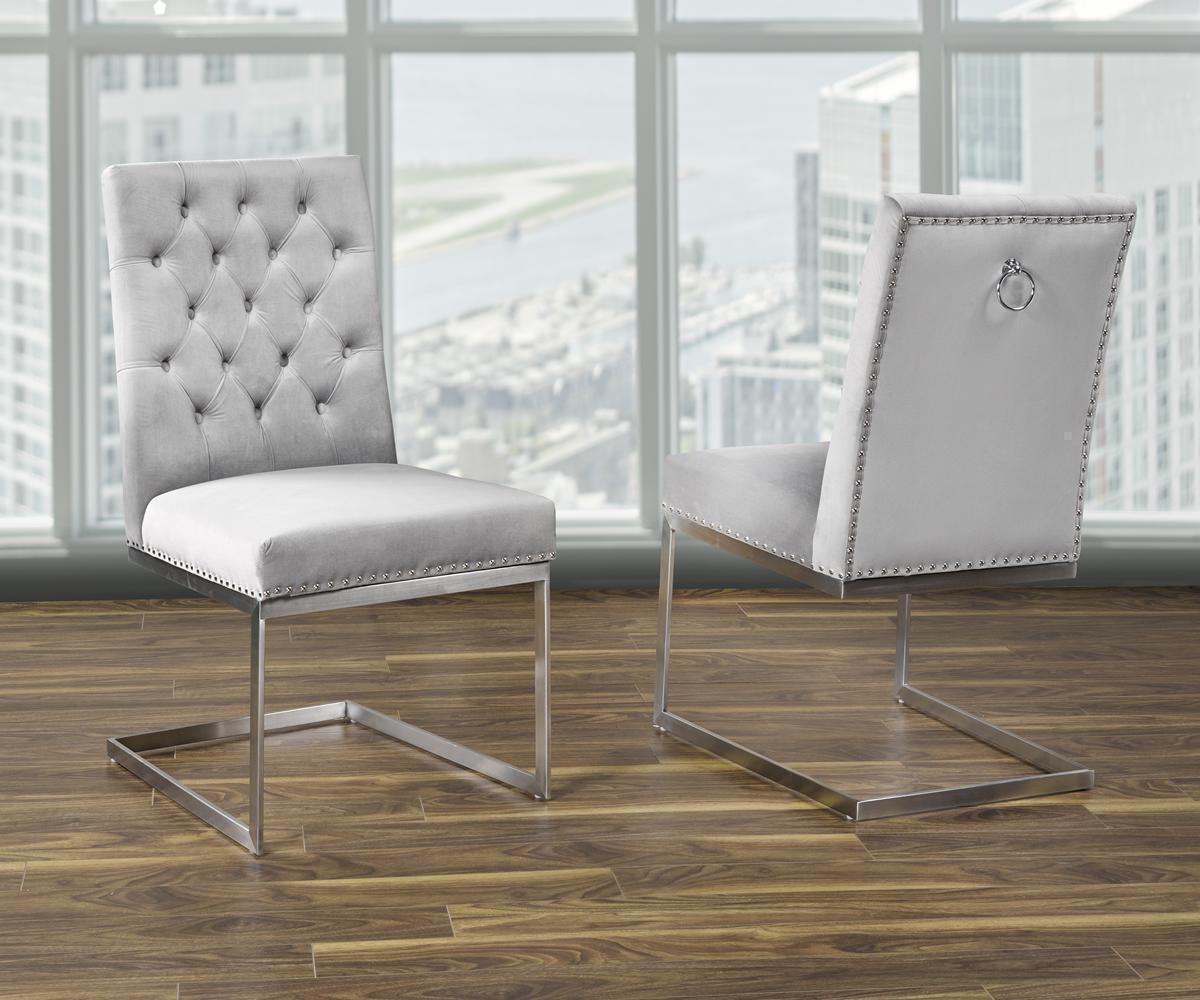 Chaises Megan (2 par boîte) ( Meuble Mtl )