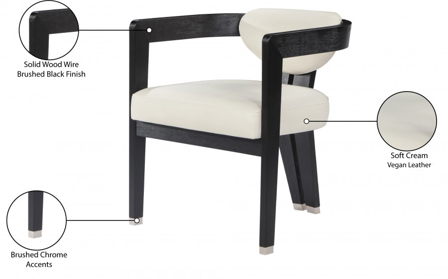 Chaise de salle à manger en cuir végétalien Carlyle