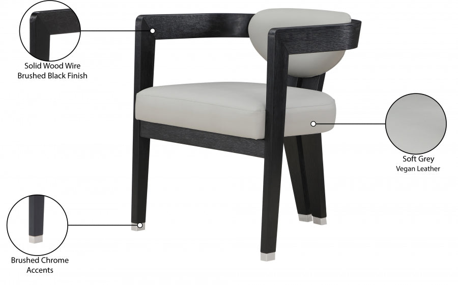 Chaise de salle à manger en cuir végétalien Carlyle