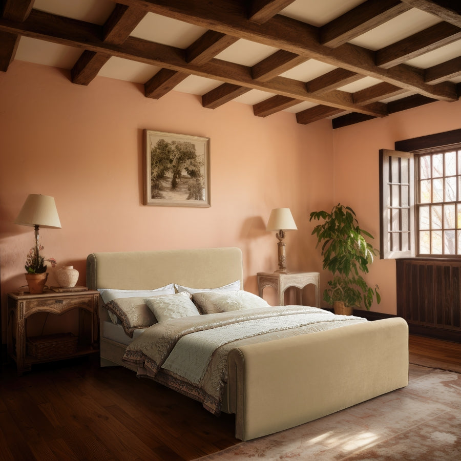 Lit king size en velours Sloan