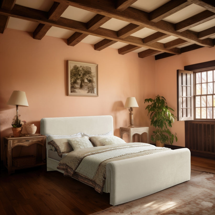 Lit king size en velours Sloan