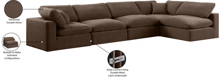 Canapé sectionnel confortable en velours