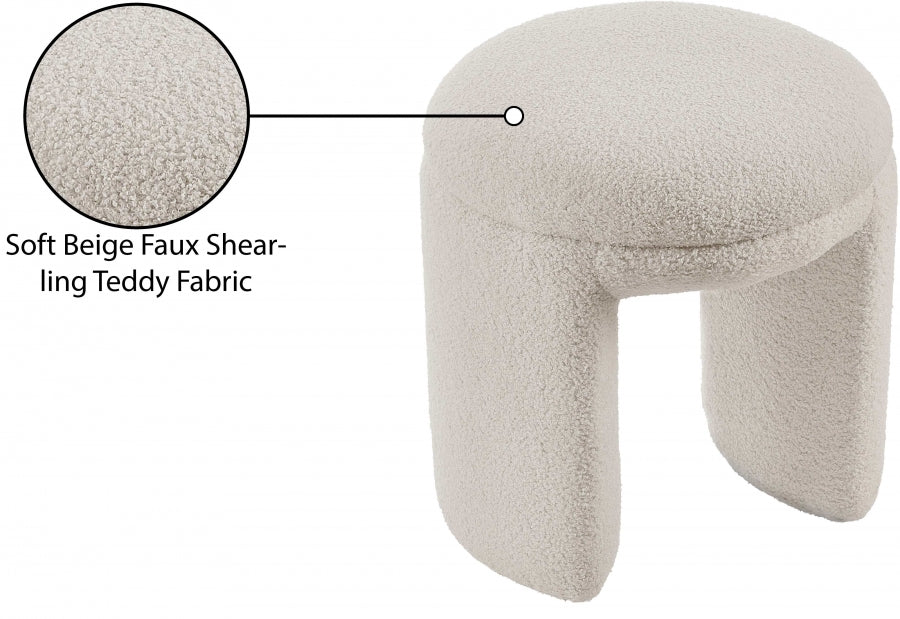 Pouf/tabouret en tissu peluche imitation peau de mouton Bowen