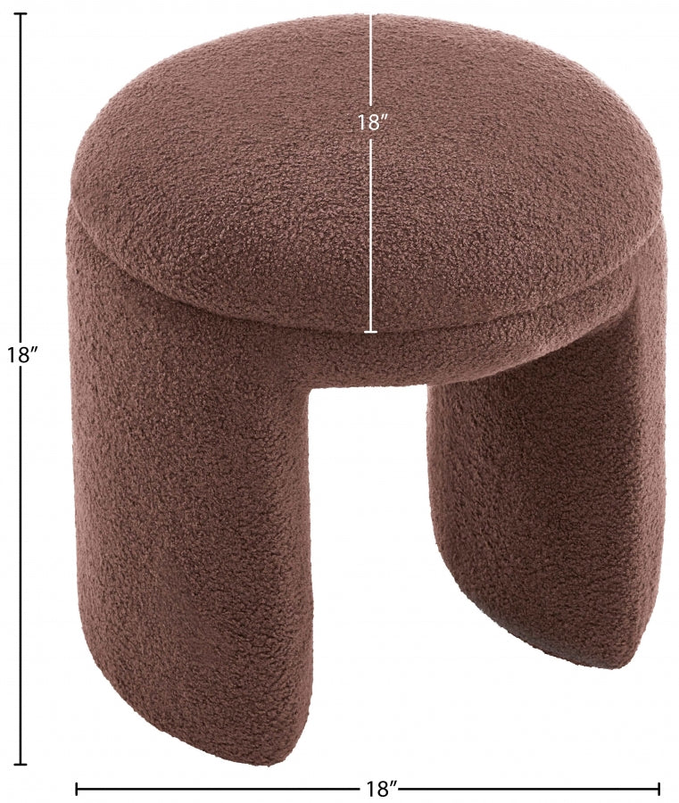 Pouf/tabouret en tissu peluche imitation peau de mouton Bowen