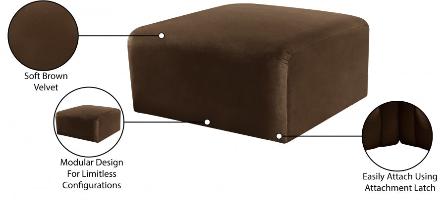 Pouf en velours Arc