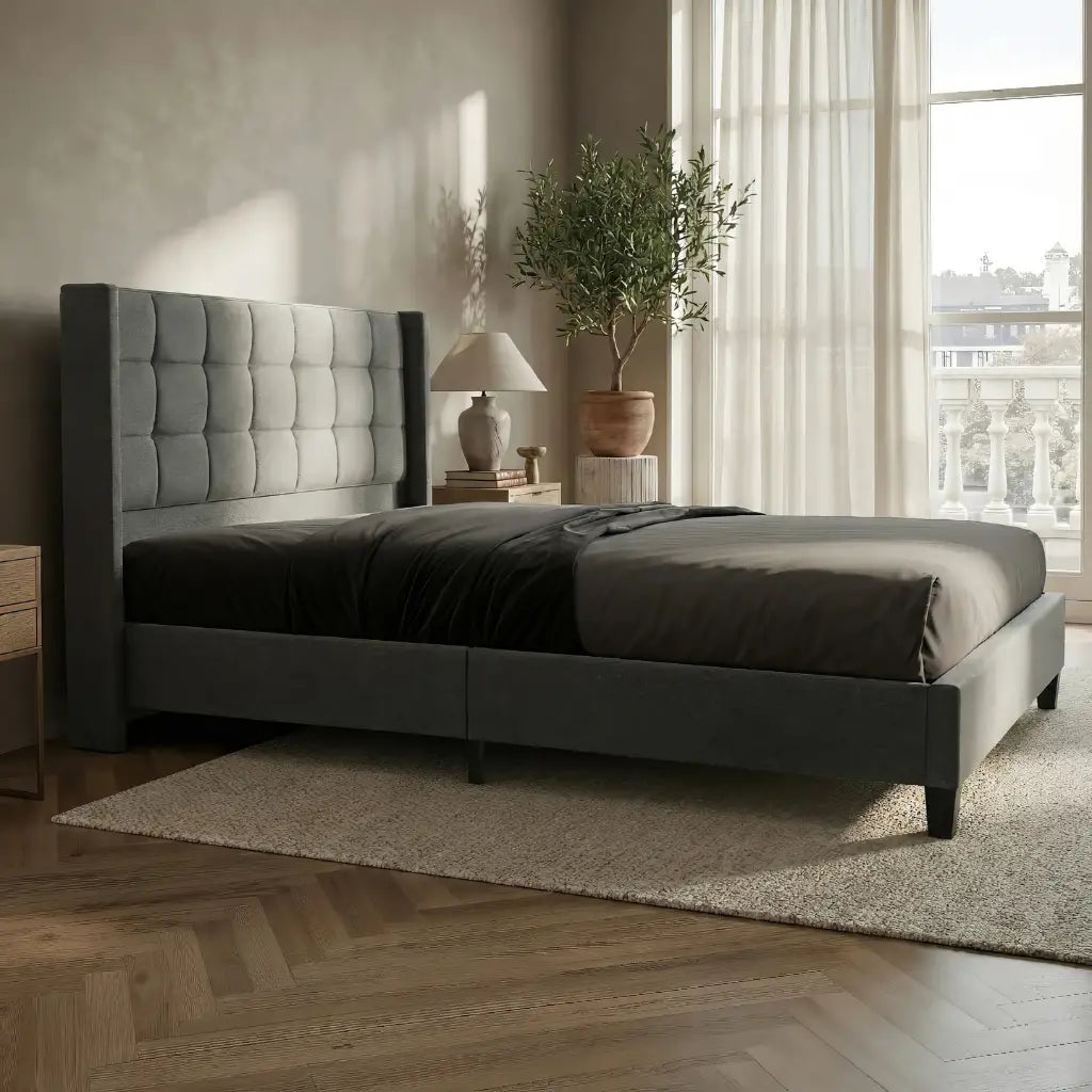 Ora : Le Lit Plateforme au Design Carré Capitonné