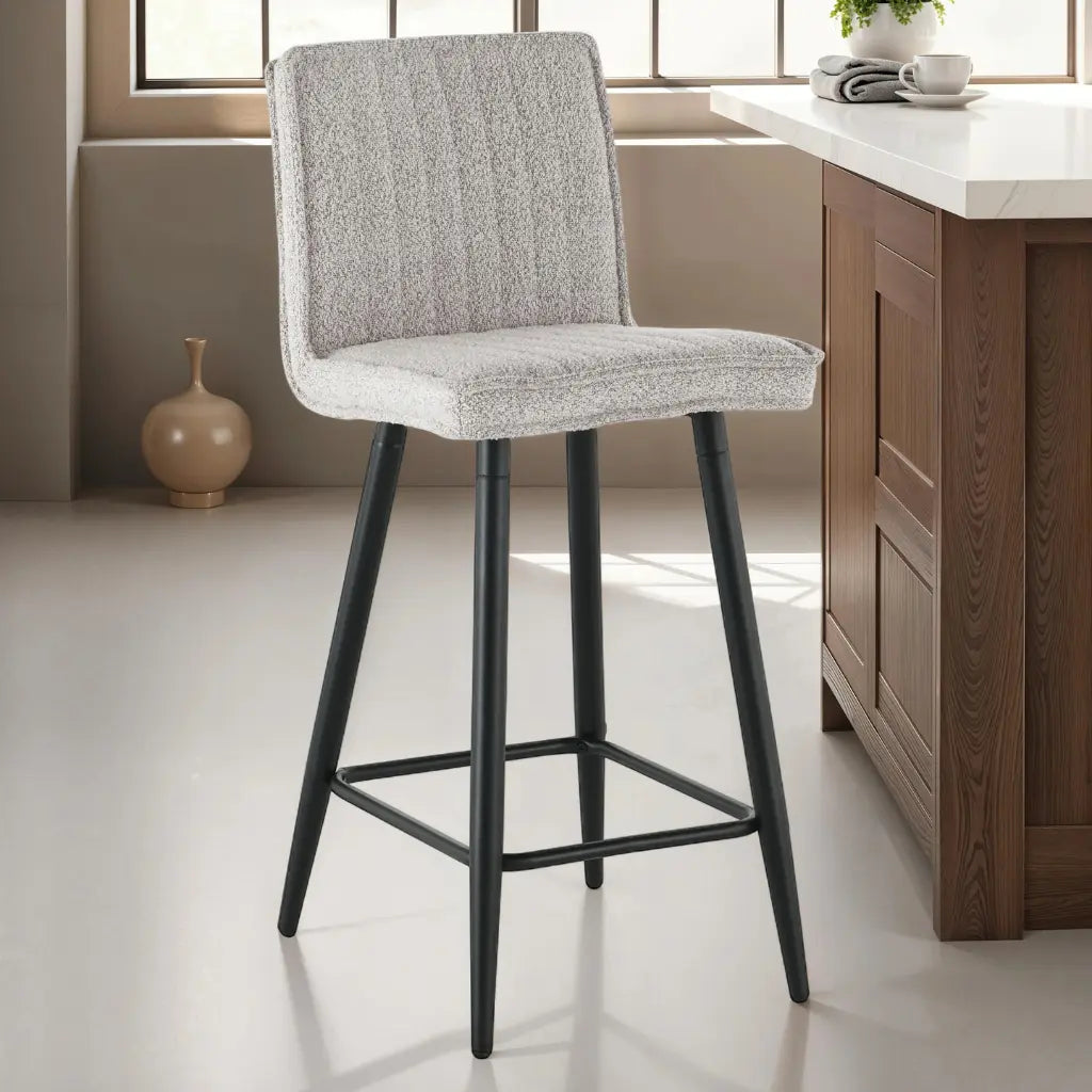 Duo 1019 : Tabourets de Bar en Tissu Latte et Pieds Noirs