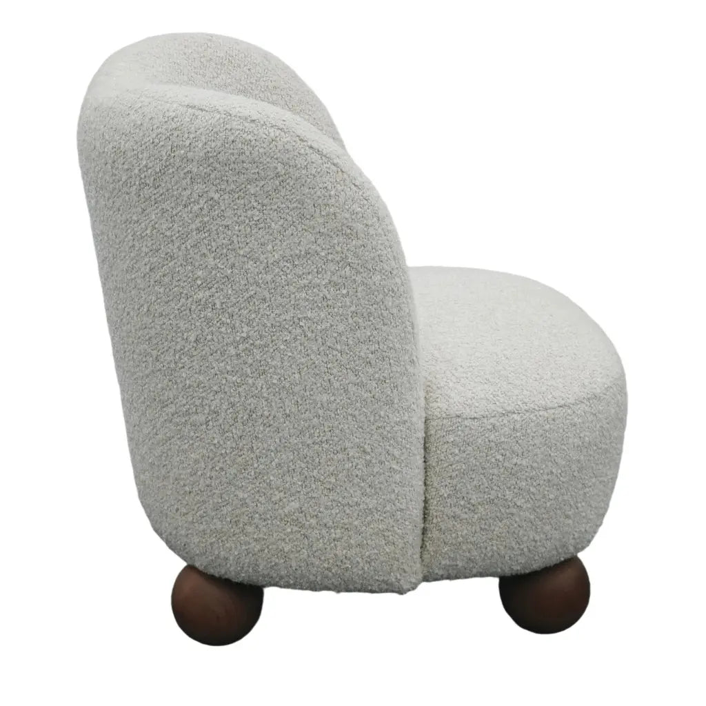 Inspiration Doyle : Le Fauteuil Barrel au Fini Beige