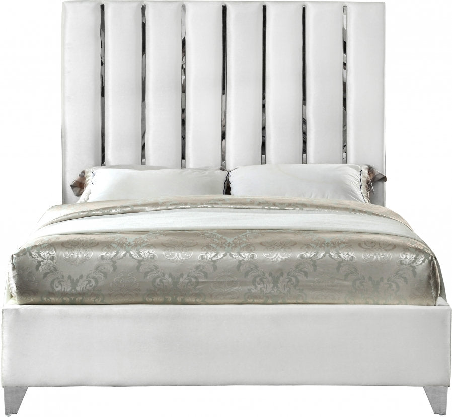 Lit Rembourré en Velours Blanc - Design Canaux Chromés, Support de Matelas