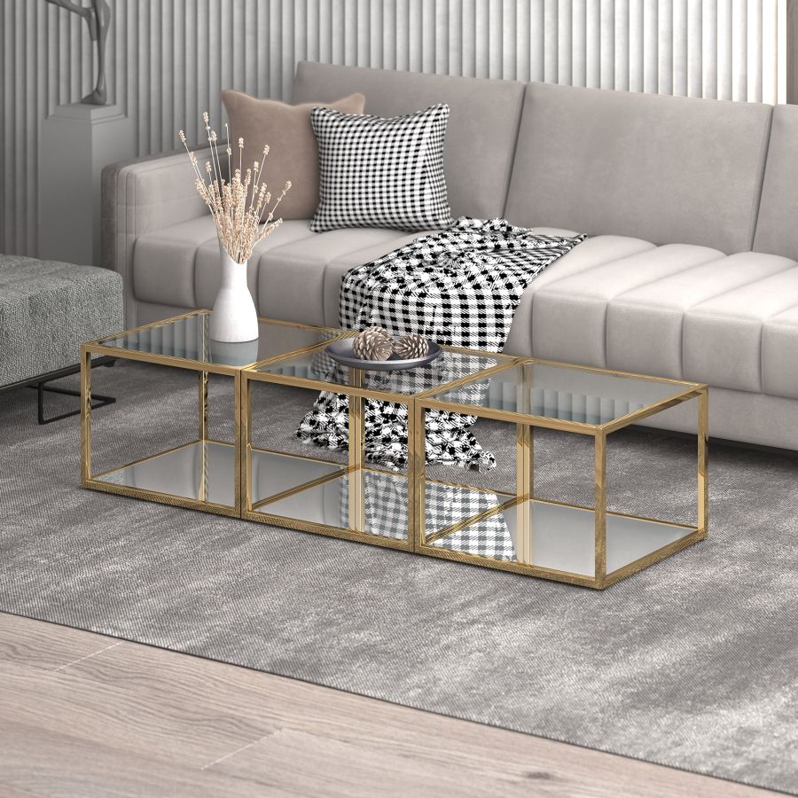 Ensemble de 3 petites tables basses Casini en or ( Meuble Mtl )