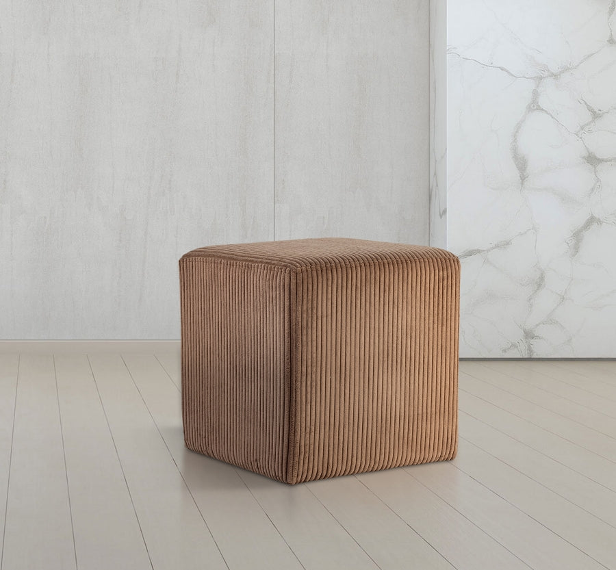 Pouf / tabouret en tissu microsuède Roy