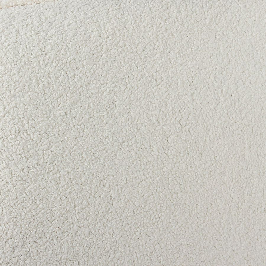 Chaise d'appoint Gigi en tissu bouclé crème ( Meuble Mtl )