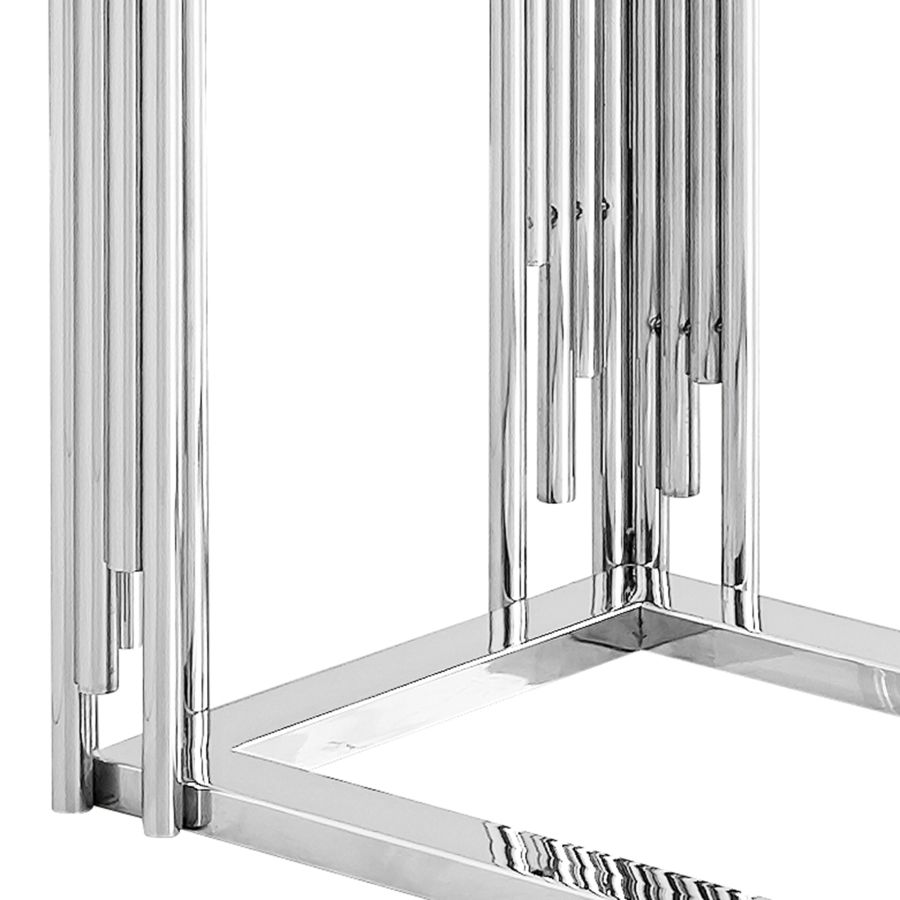 Petite table d'appoint Estrel en argent ( Meuble Mtl )
