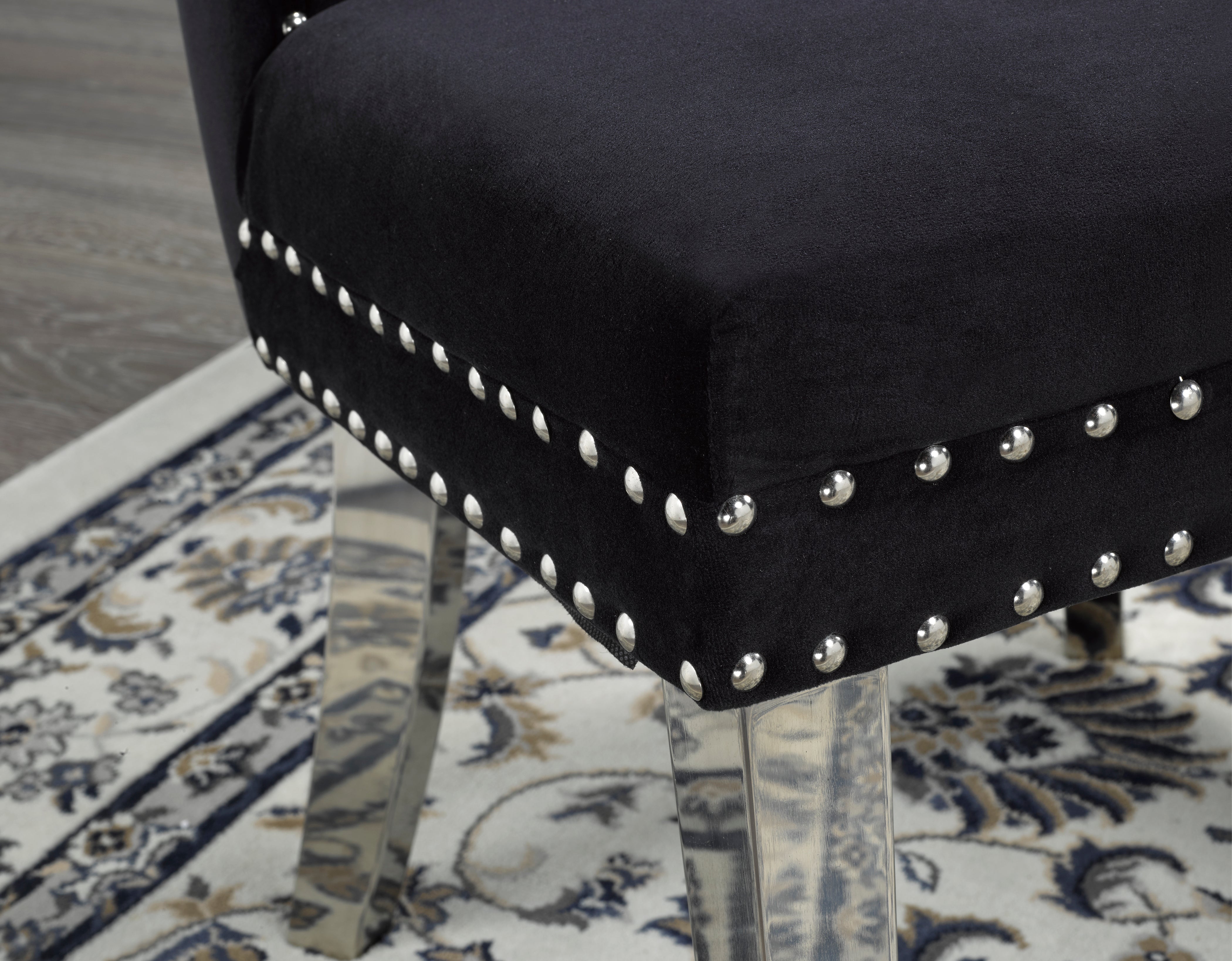 CHAISE DE SALLE À MANGER, JEU DE 2 ( Meuble Mtl )