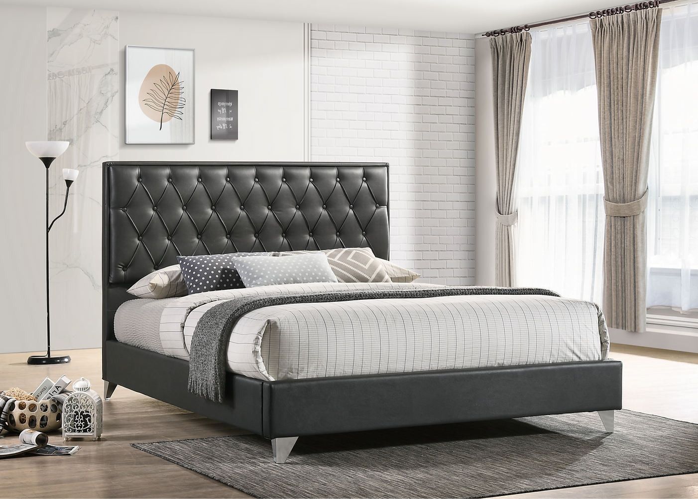 Lit en PU gris avec détails de boutons à motif losange et pieds chromés