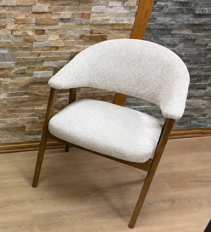 Chaise de salle à manger Adam en tissu taupe et noyer