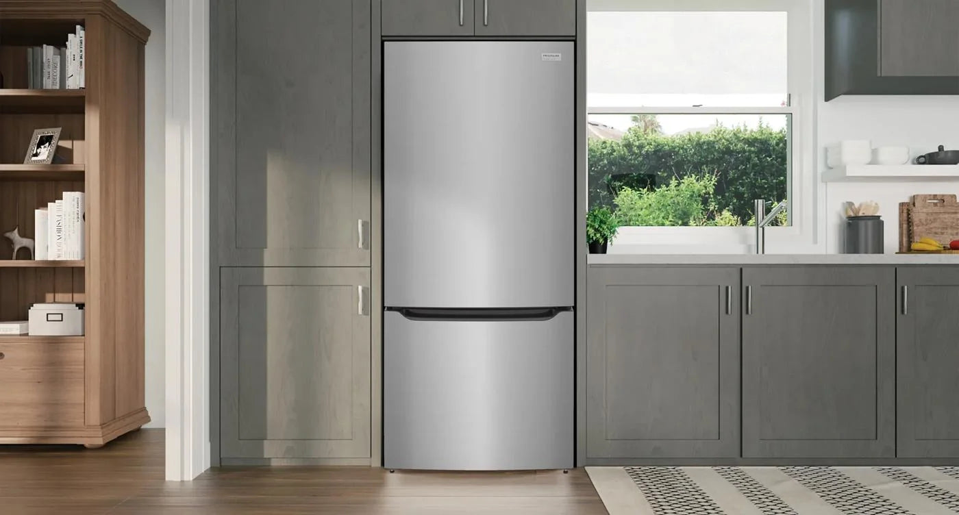 Réfrigérateur Frigidaire Gallery 30" 20,3 pi³ Congélateur au Bas Inox Smudge-Proof GRBN2012AF