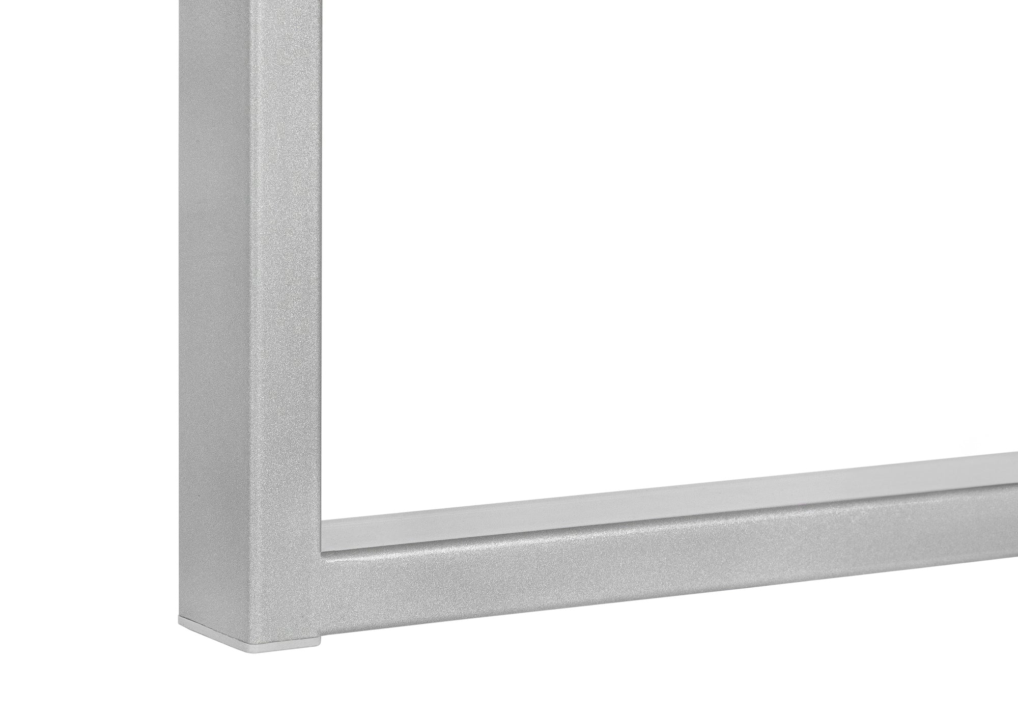 BUREAU D'ORDINATEUR - 60"L / BLANC / METAL ARGENT COIN G/D ( Meuble Mtl ) 