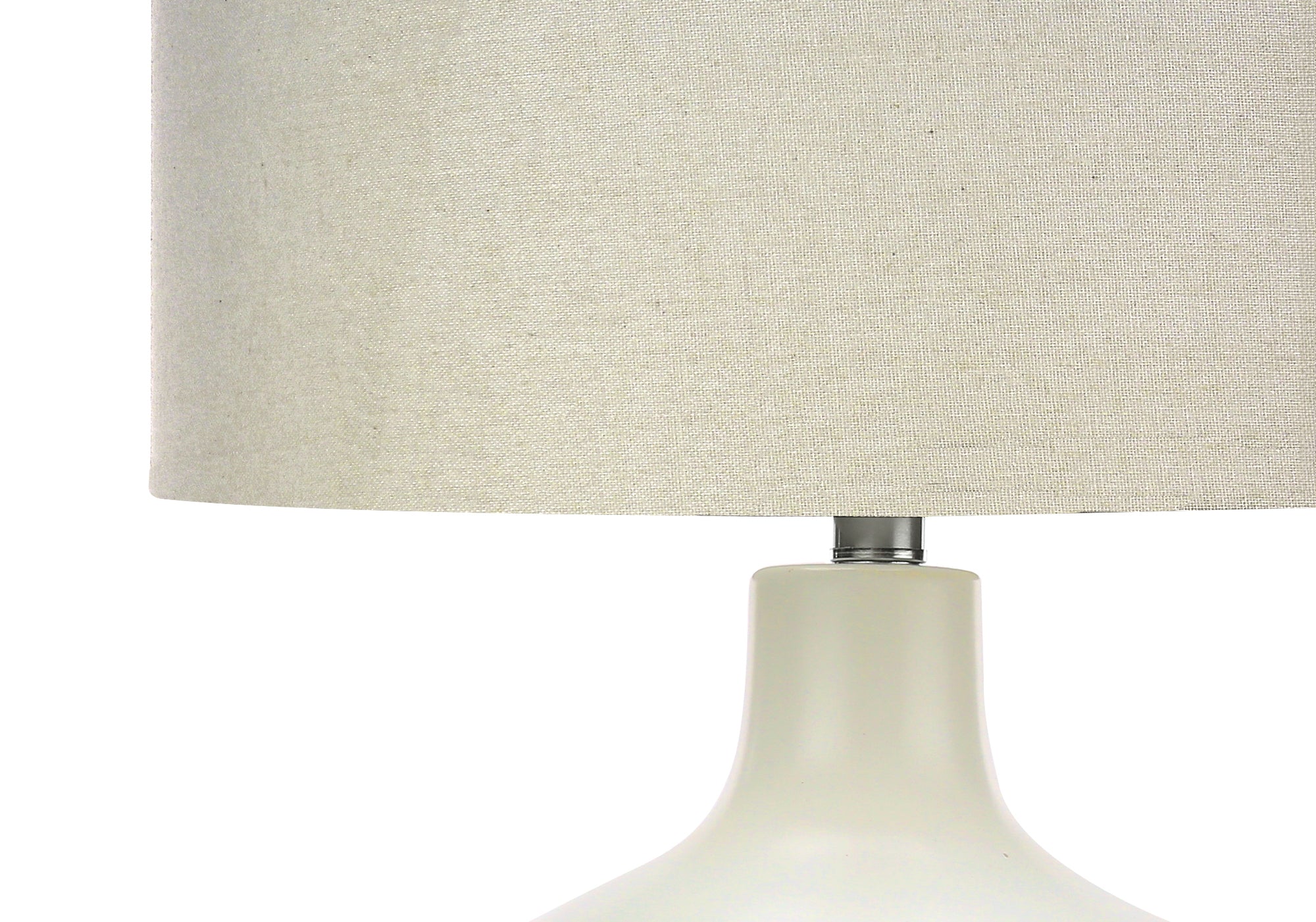 ÉCLAIRAGE - LAMPE DE TABLE 25"H CÉRAMIQUE CRÈME / ABAT-JOUR IVOIRE