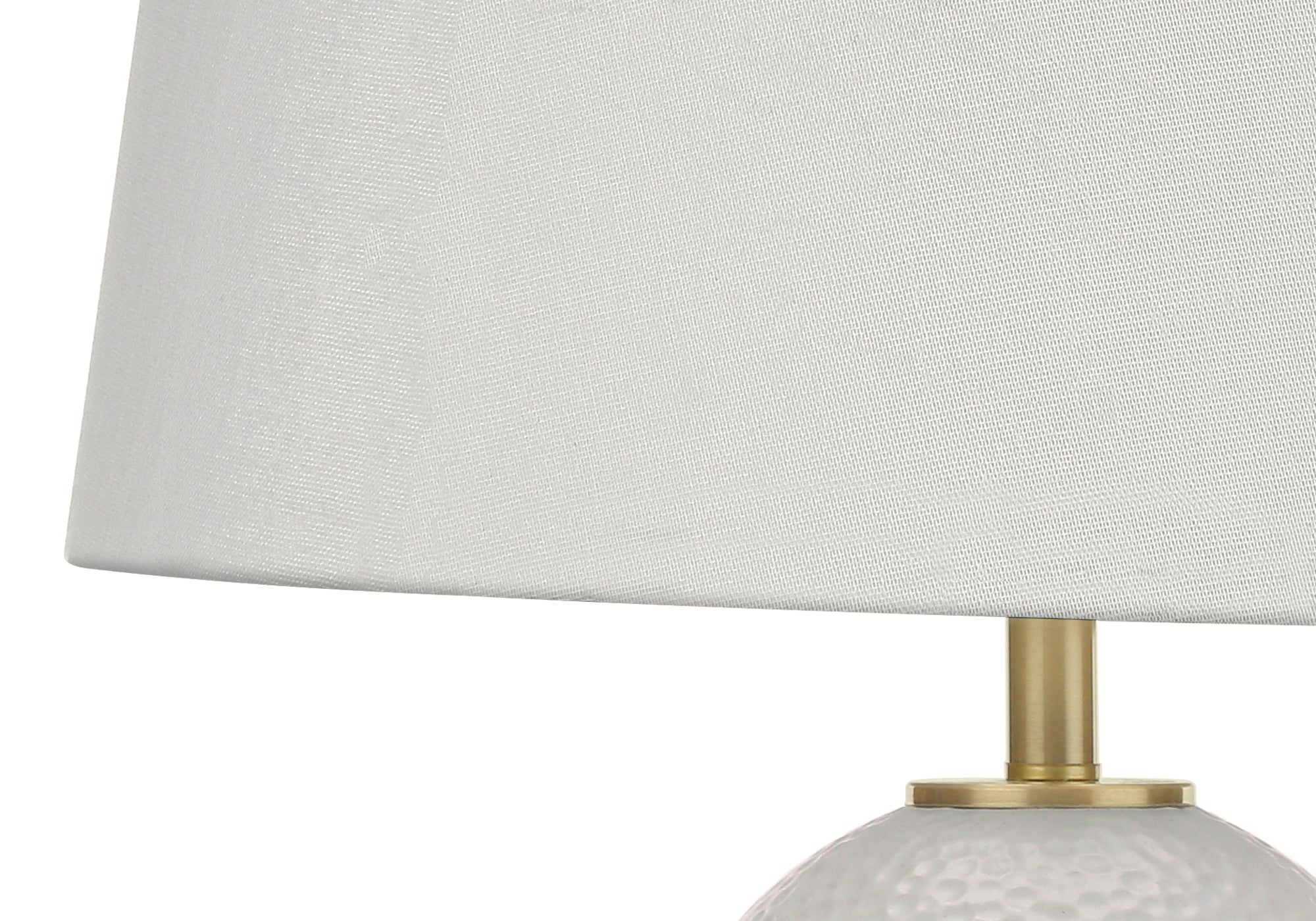 ÉCLAIRAGE - LAMPE DE TABLE 26"H CÉRAMIQUE BLANCHE / ABAT-JOUR IVOIRE