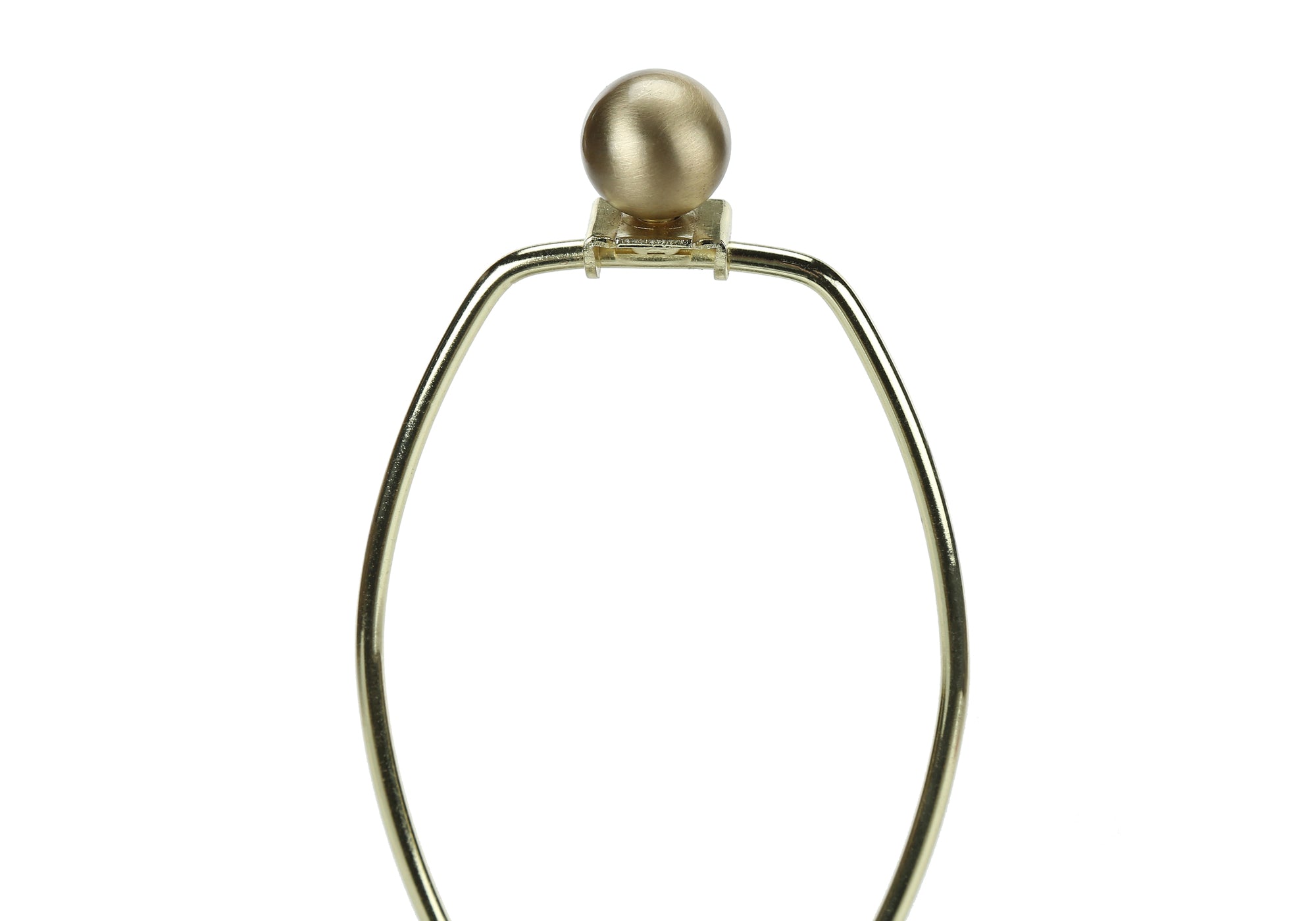 ÉCLAIRAGE - LAMPE DE TABLE 29" H CÉRAMIQUE BLANCHE / ABAT-JOUR IVOIRE