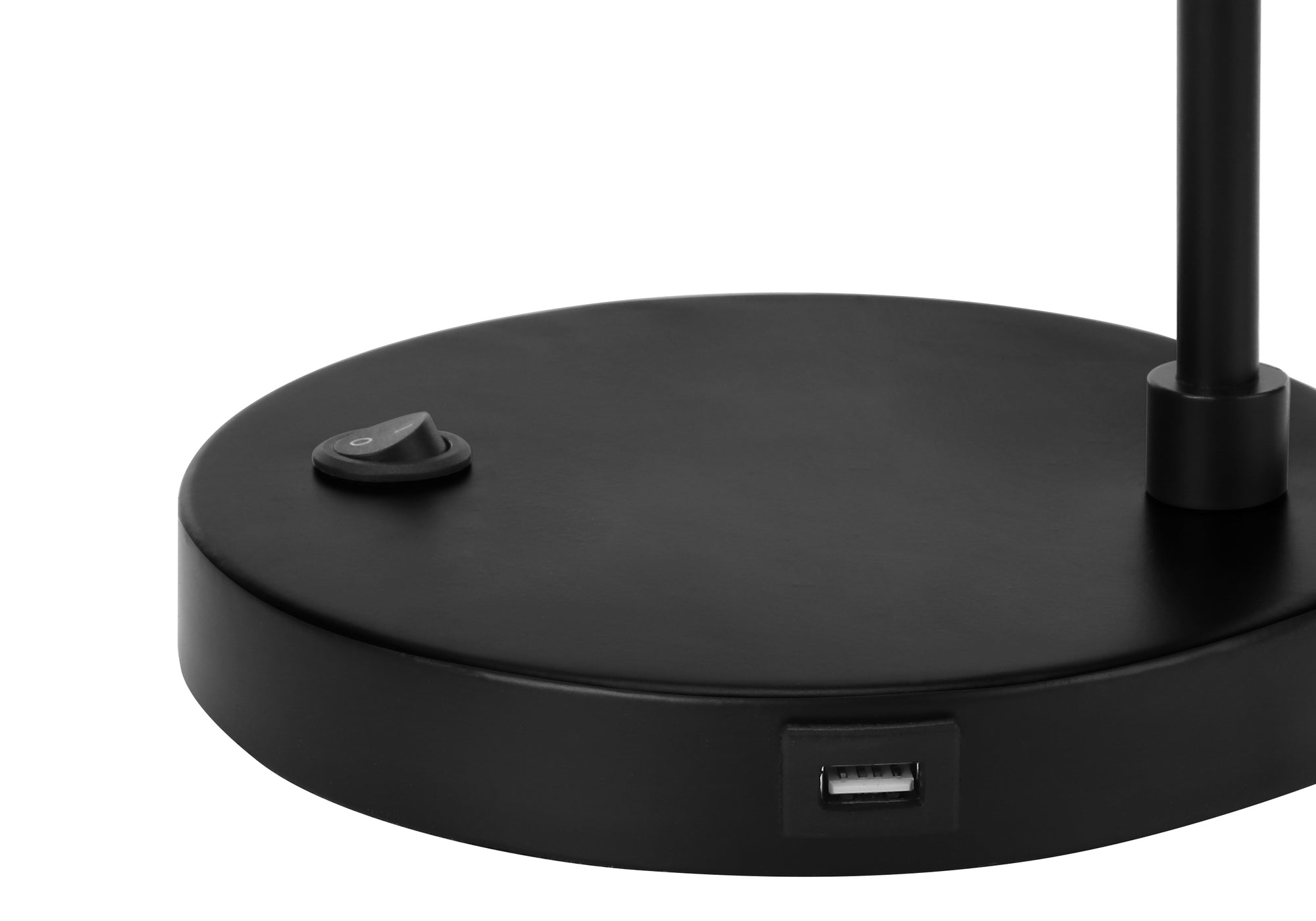 ÉCLAIRAGE - LAMPE DE TABLE 21"H MÉTAL NOIR/abat-jour noir/USB