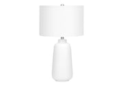 ÉCLAIRAGE - LAMPE DE TABLE 26"H CÉRAMIQUE CRÈME / ABAT-JOUR IVOIRE