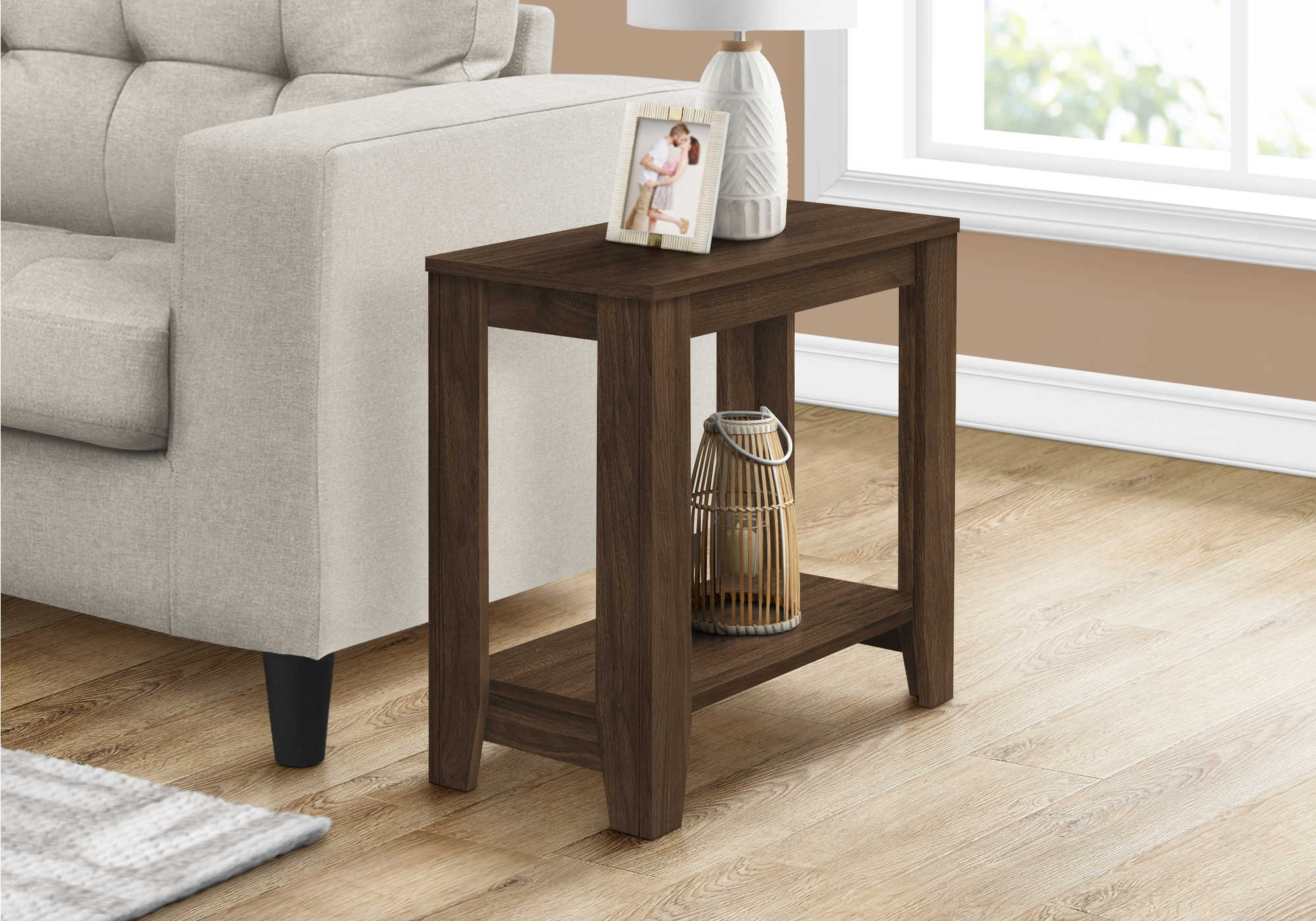 TABLE D'APPOINT - 22"H / NOYER FONCÉ ( Meuble Mtl ) 