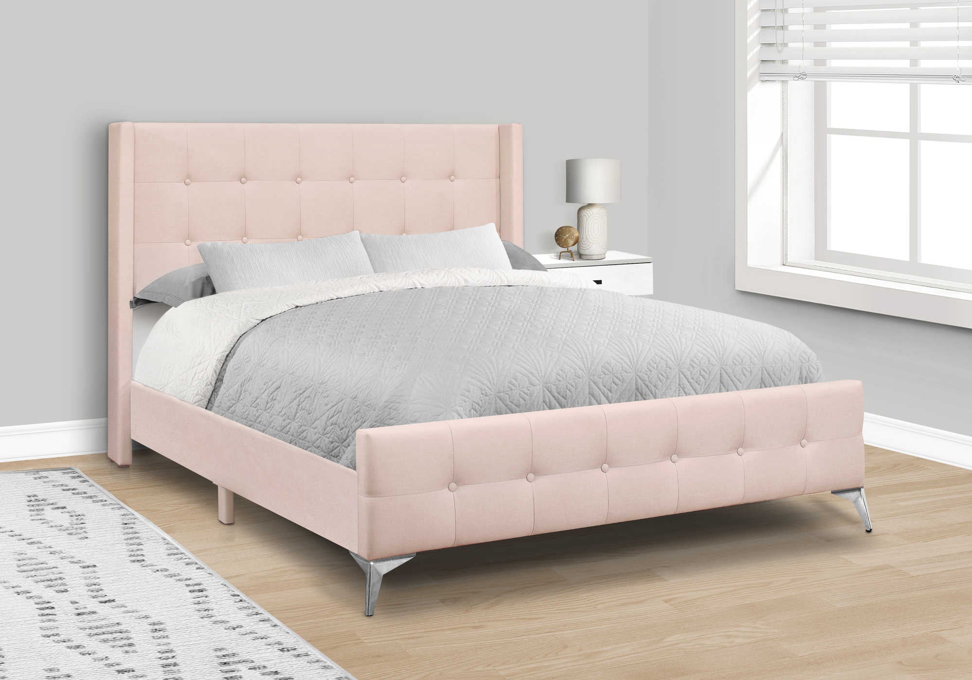 LIT - QUEEN SIZE / VELOURS ROSE AVEC PIEDS EN MÉTAL CHROME