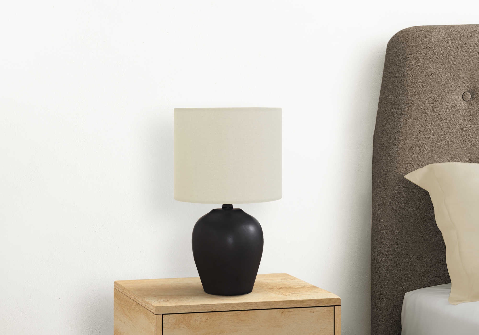 ÉCLAIRAGE - LAMPE DE TABLE 17" H CÉRAMIQUE NOIRE / ABAT-JOUR IVOIRE