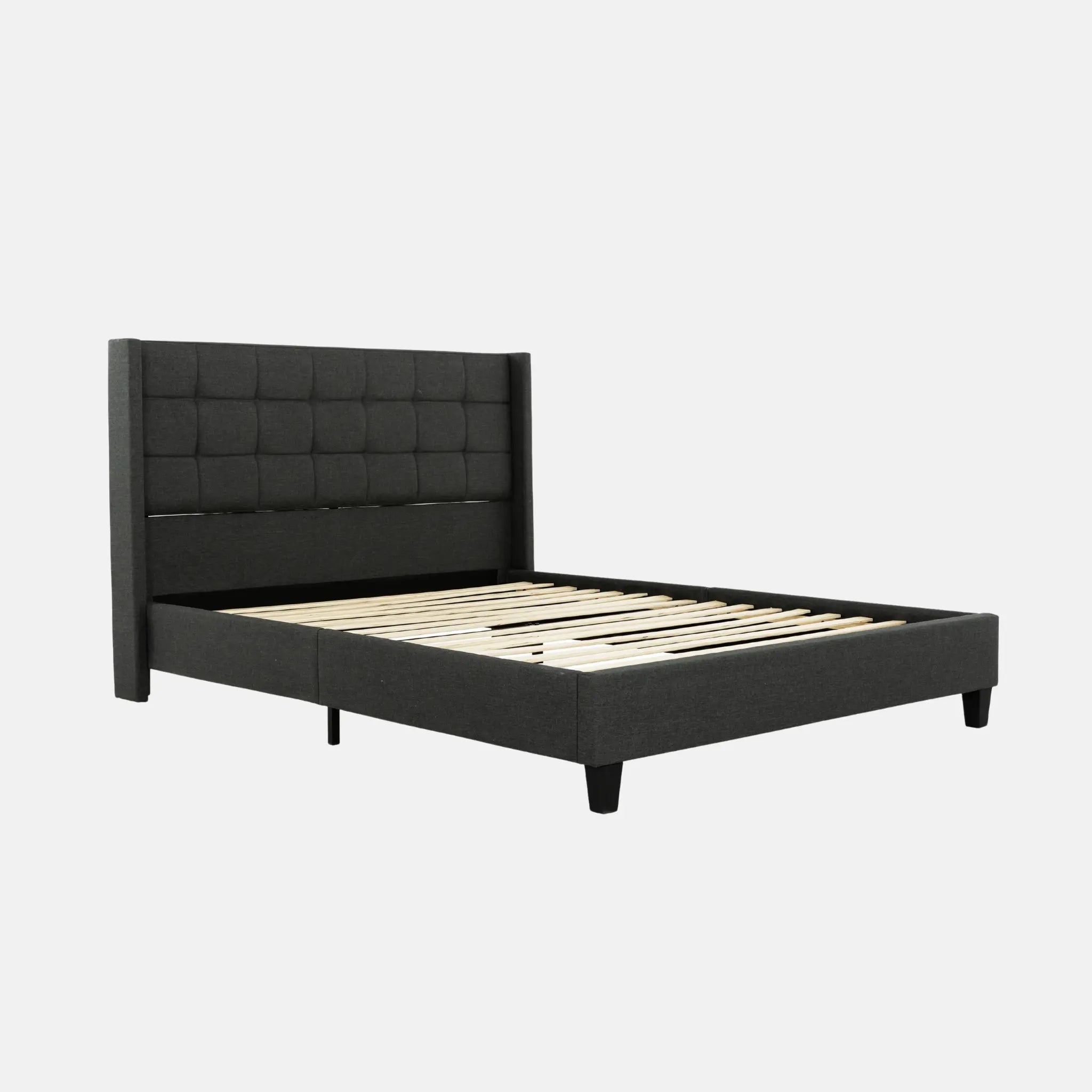 Ora : Le Lit Plateforme au Design Carré Capitonné