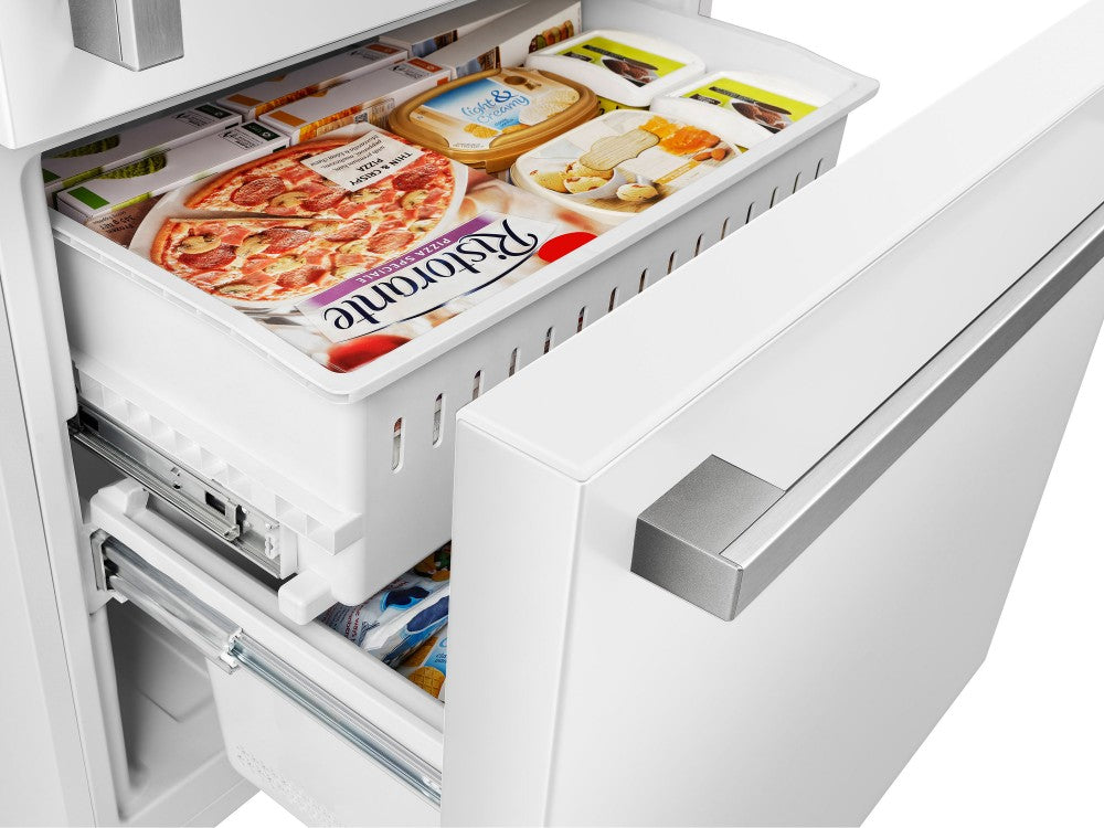 Hisense 17 Cu. pi. Réfrigérateur à congélateur inférieur à profondeur de comptoir - RB17A2CWE ( Meuble Mtl )