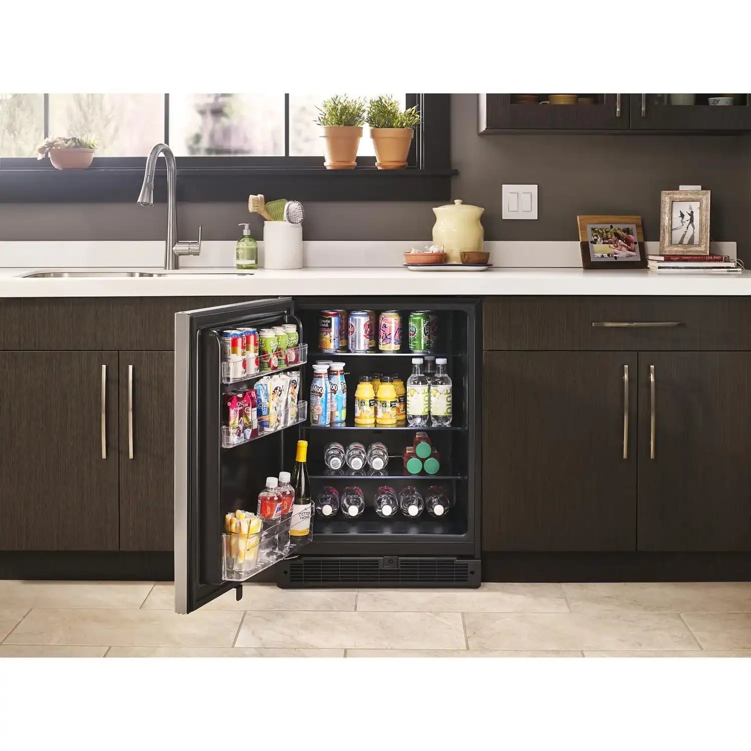 Réfrigérateur Whirlpool 24" 5,1 pi³ Sous Comptoir Inox Anti-traces WUR50X24HZ