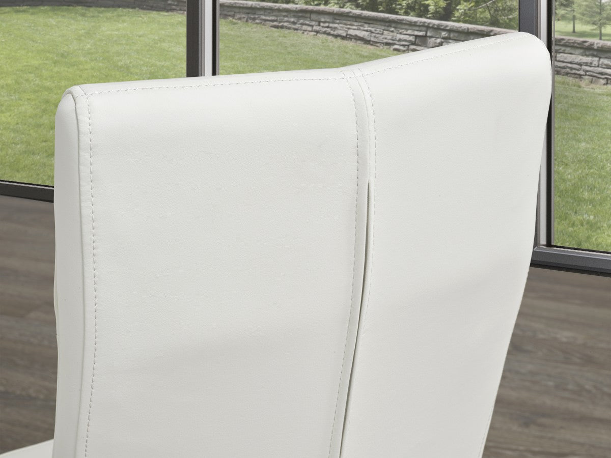 CHAISE DE SALLE À MANGER, JEU DE 2 - BLANC/DORÉ ( Meuble Mtl )
