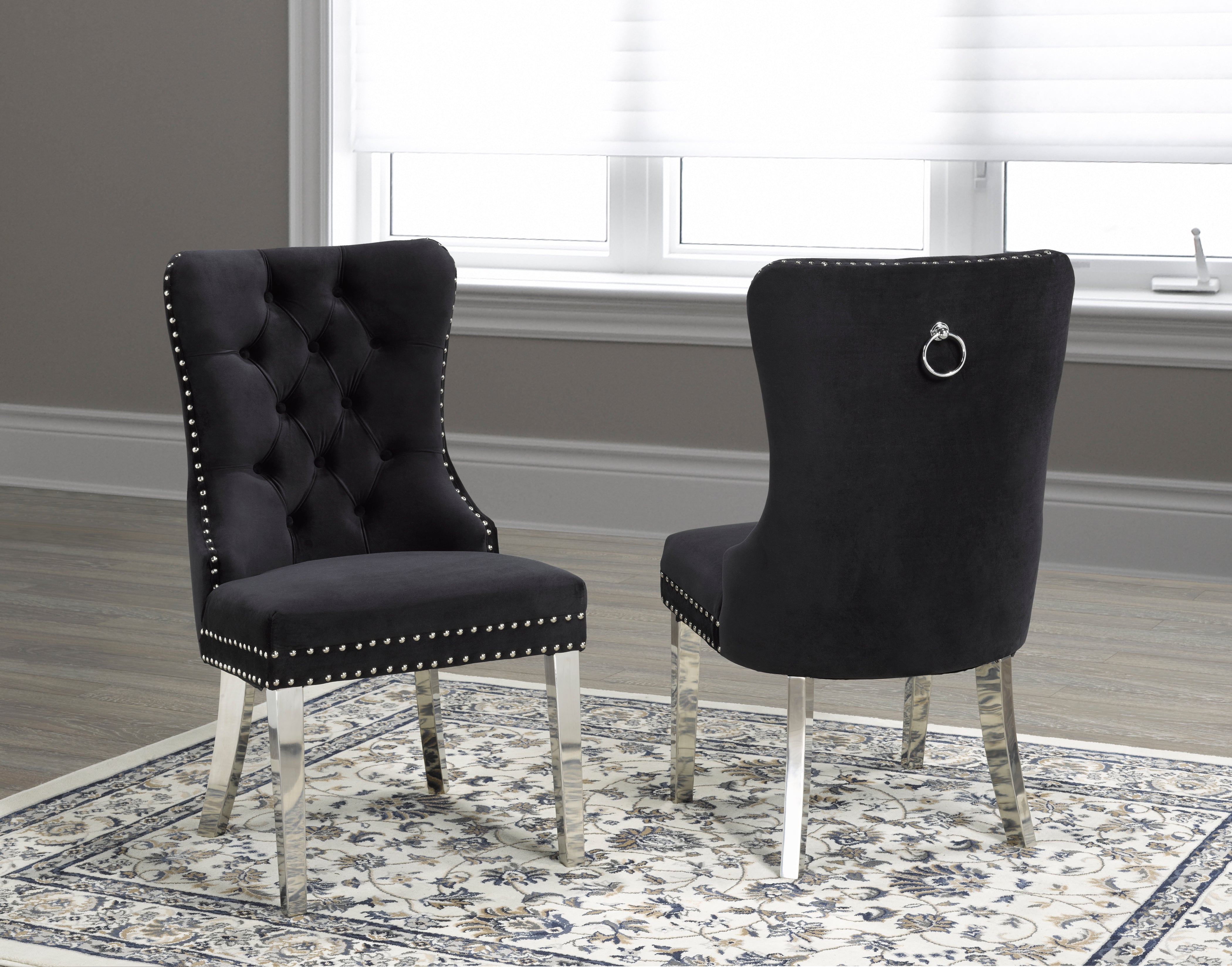 CHAISE DE SALLE À MANGER, JEU DE 2 ( Meuble Mtl )