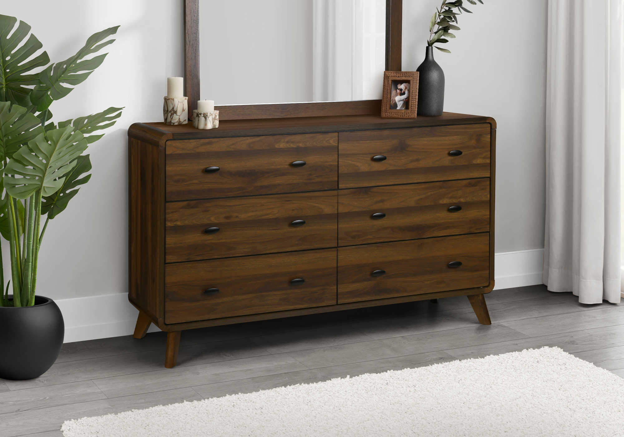 6 DRAWER DRESSER / WALNUT FINISH