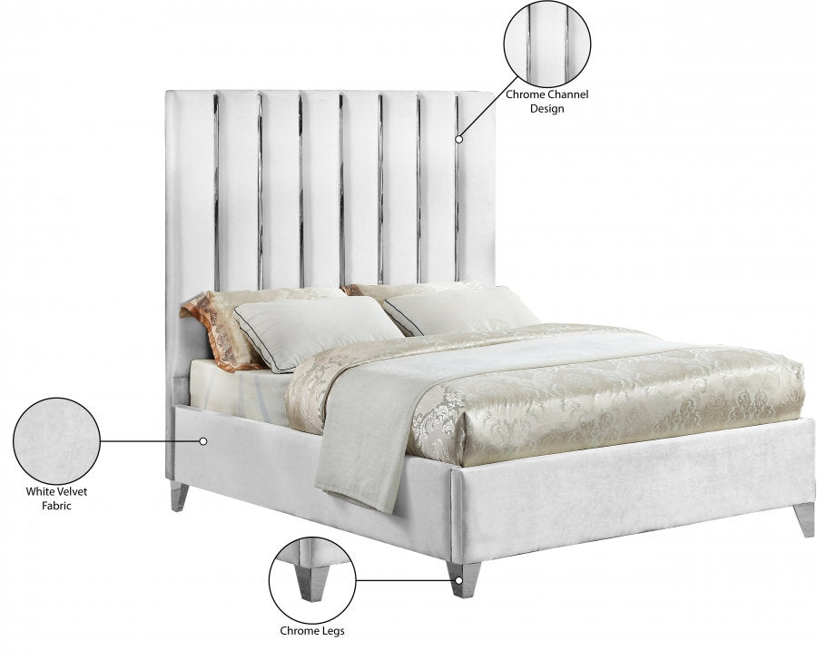 Lit Rembourré en Velours Blanc - Design Canaux Chromés, Support de Matelas