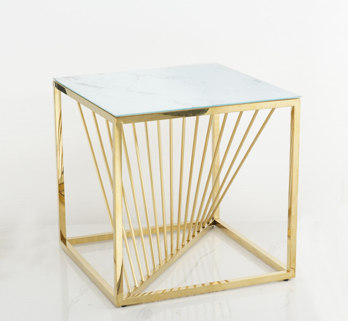 TABLE D'APPOINT, OR ( Meuble Mtl )