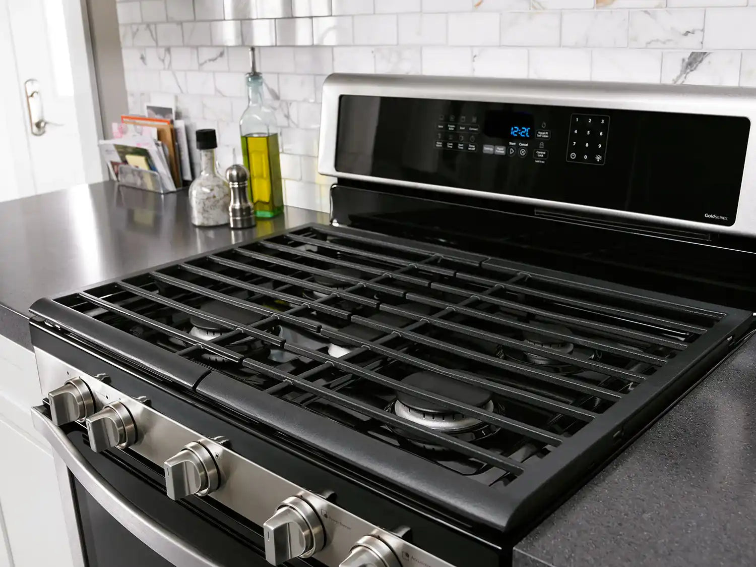 Cuisinière Whirlpool 30" 6 pi³ Gaz Double Four Acier Inox