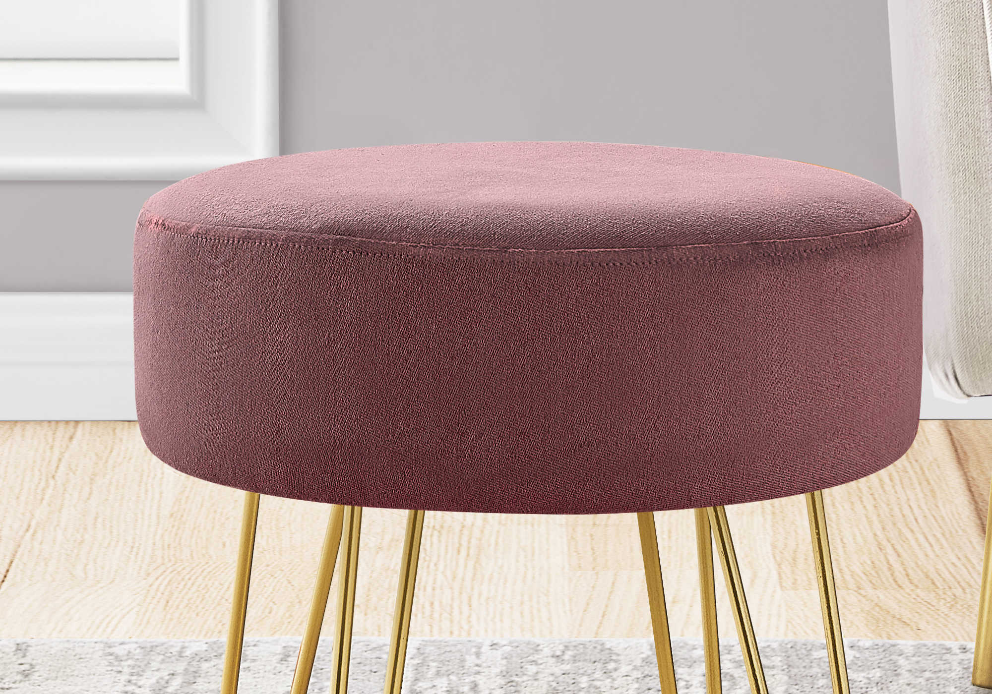 Pouf – tissu prune / pieds en métal doré :I 9001